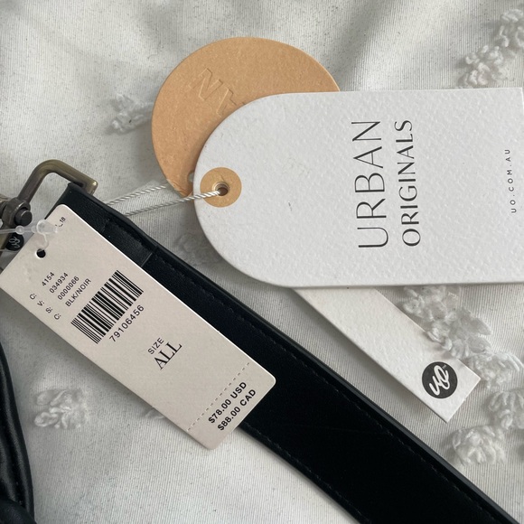 Brand New Crossbody bag - Picture 2 of 3